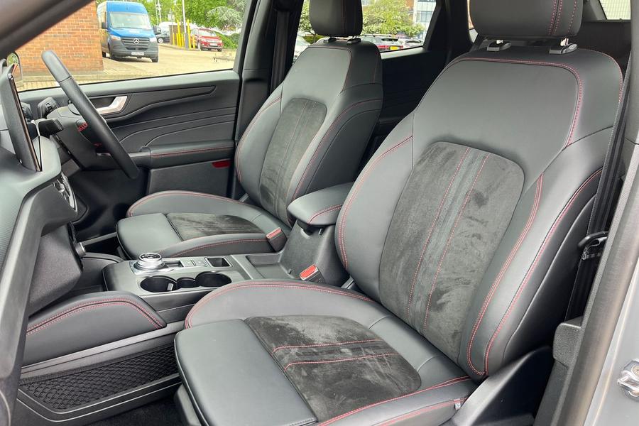 Ford KUGA Photo autoimg-c52d3a7748aa8773fb0d4b764744129378d99e05.jpg