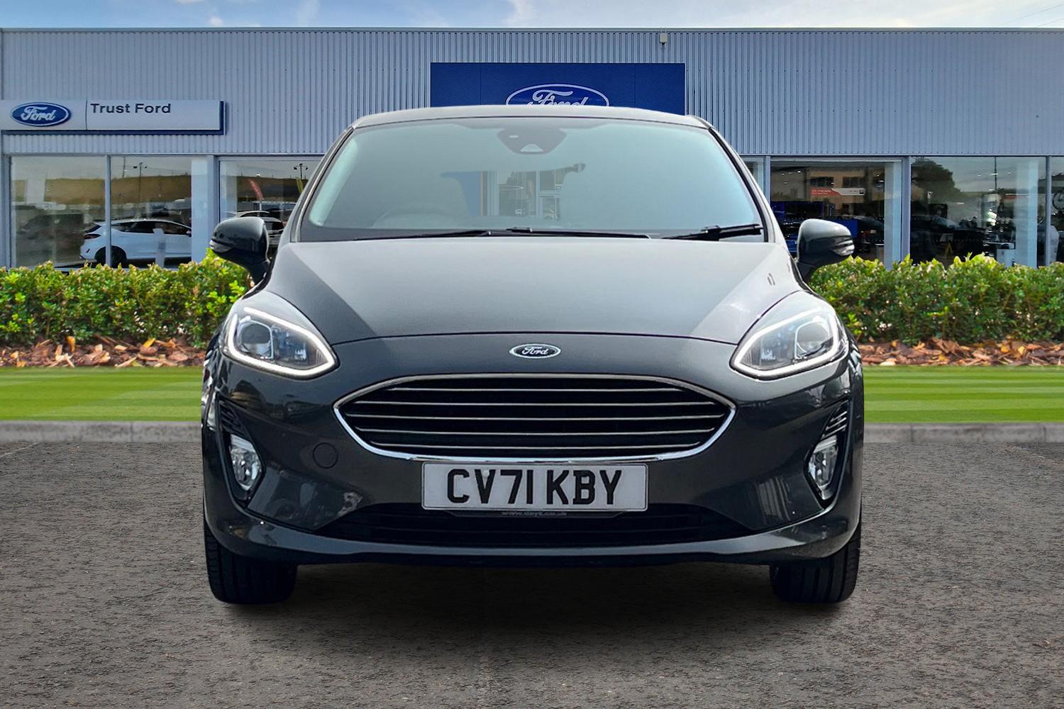 Ford Fiesta Photo 5