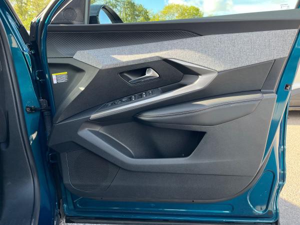 Peugeot 3008 Photo autoimg-c531f6aac5ad09097cd3dccb2f6bc5fb3358caeb.jpg