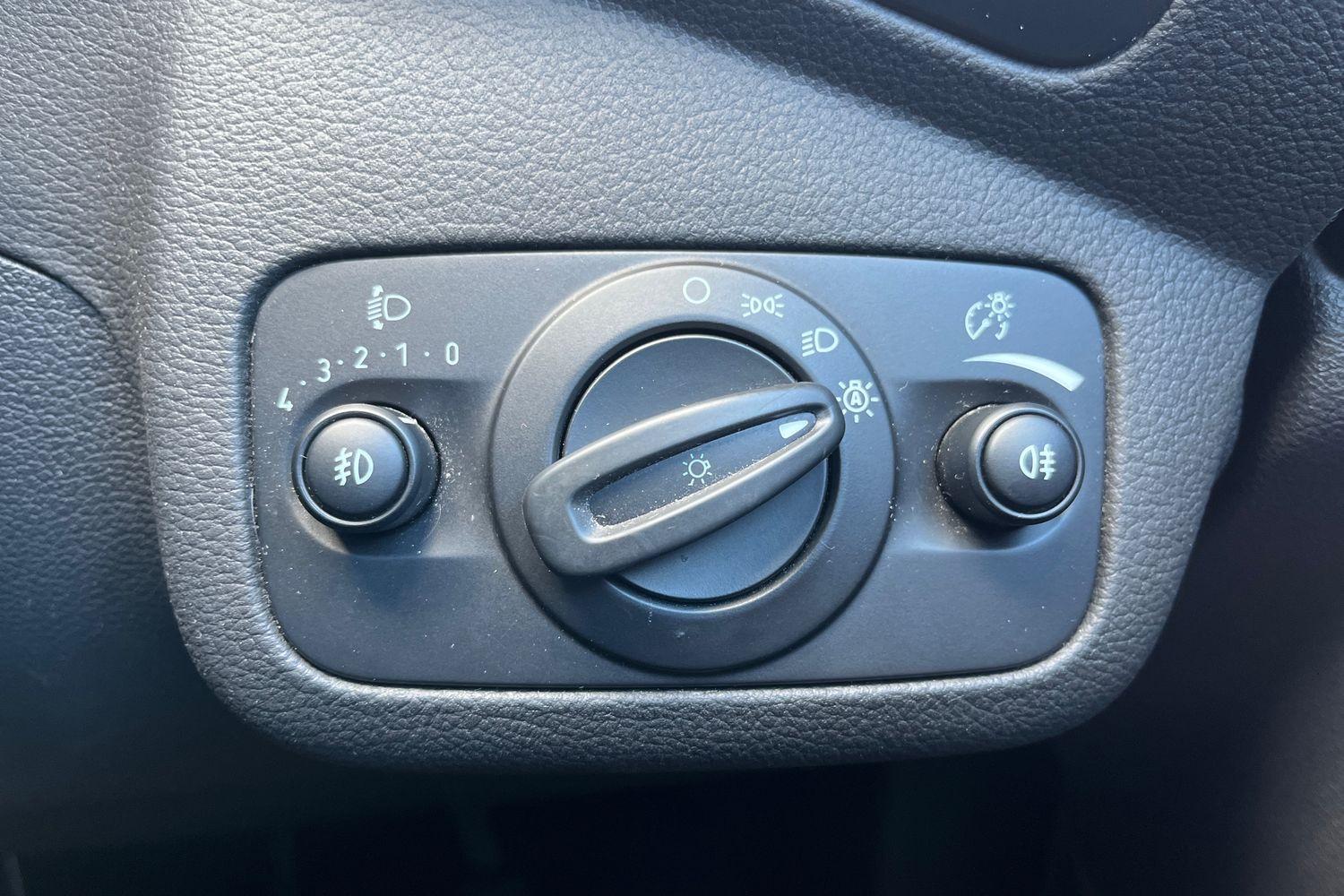 Ford KUGA Photo 22