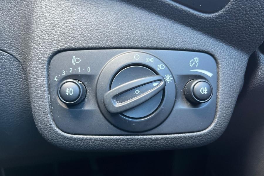 Ford KUGA Photo autoimg-c533d785824875b3814399c8e0b687f8a7e7c28f.jpg