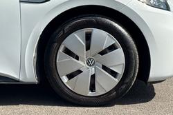 VOLKSWAGEN ID.3 Photo 5