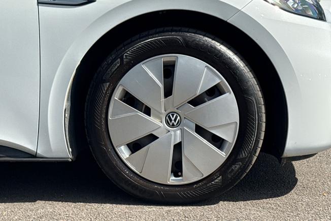 VOLKSWAGEN ID.3 Photo 5