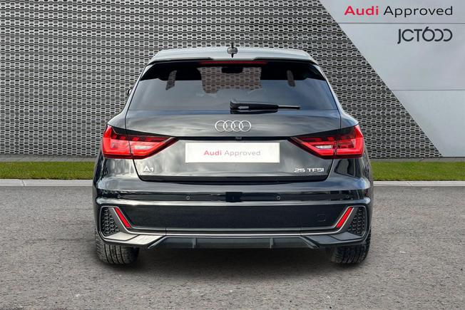 AUDI A1 Photo 7