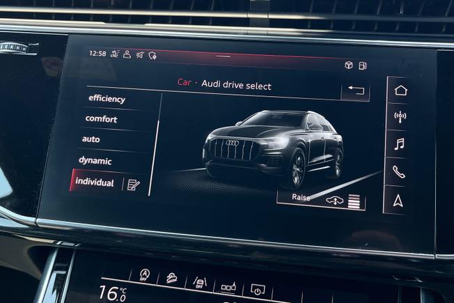 AUDI Q8 Photo 34