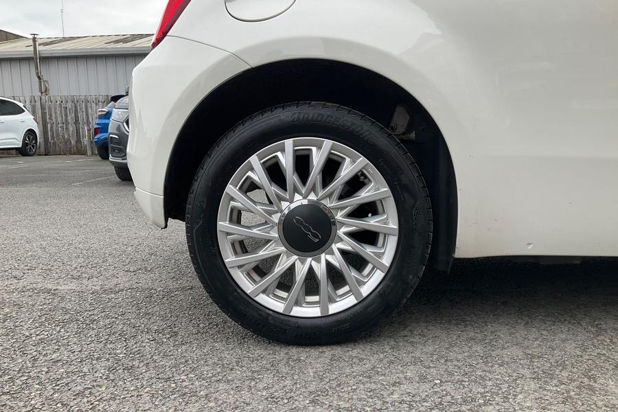 Fiat 500 Photo autoimg-c53fd3568f577ec27e7c209da6d241e72919c890.jpg