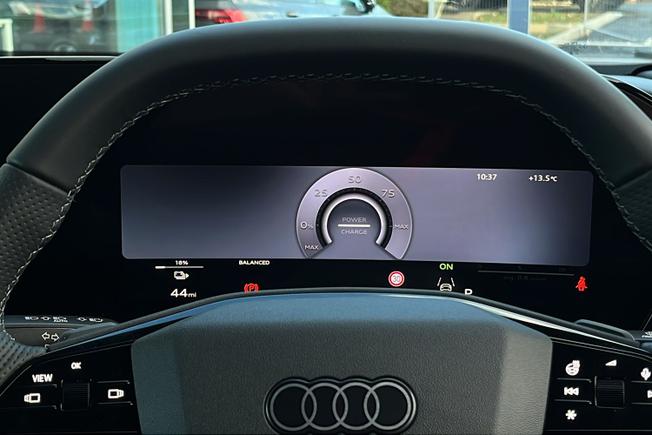 AUDI  Audi Q4 Sportback Photo 15