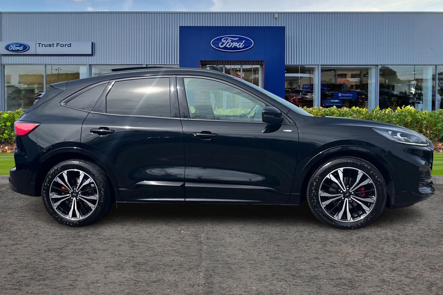 Ford Kuga Photo 2