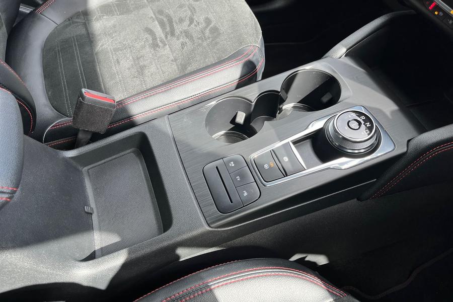 Ford Kuga Photo autoimg-c54ff704baf71d2524ee9dd1848b54c66acfc4bf.jpg