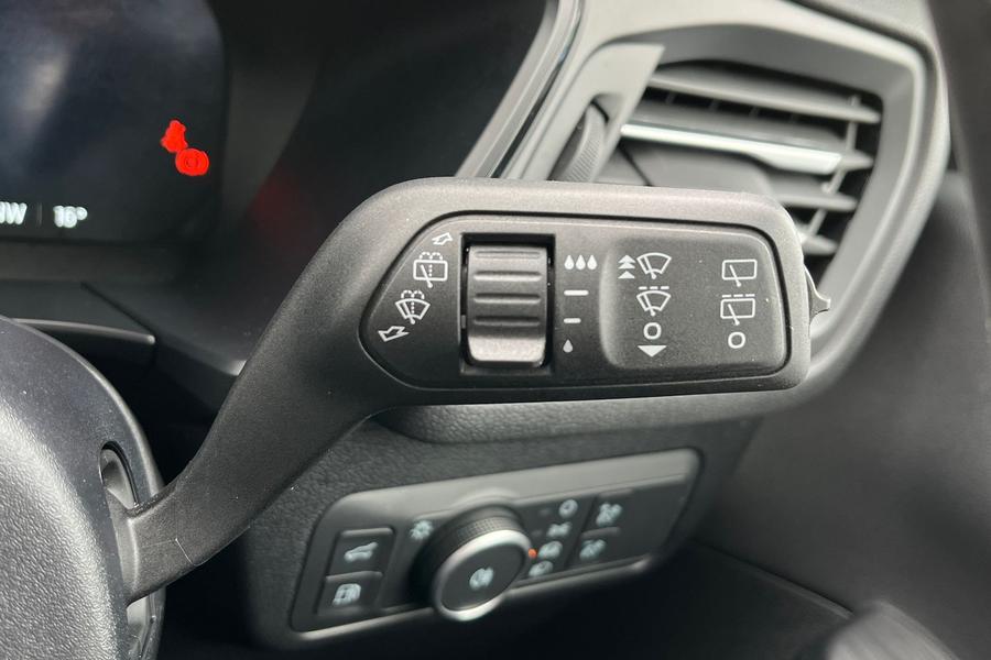 Ford Kuga Photo autoimg-c5519ad6c59b0d7e43b1256277de8a0ea0b4292f.jpg