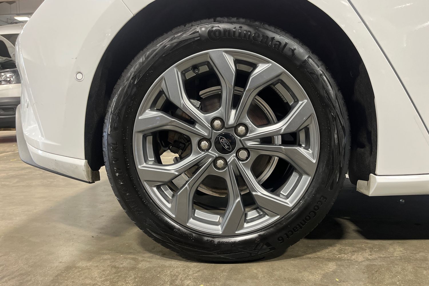 Ford FOCUS Photo 7
