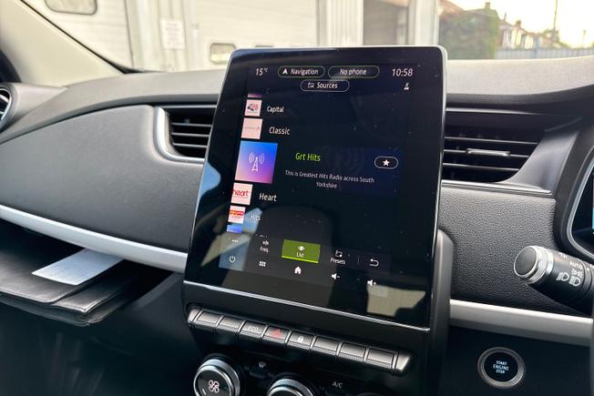 RENAULT Zoe Photo 13
