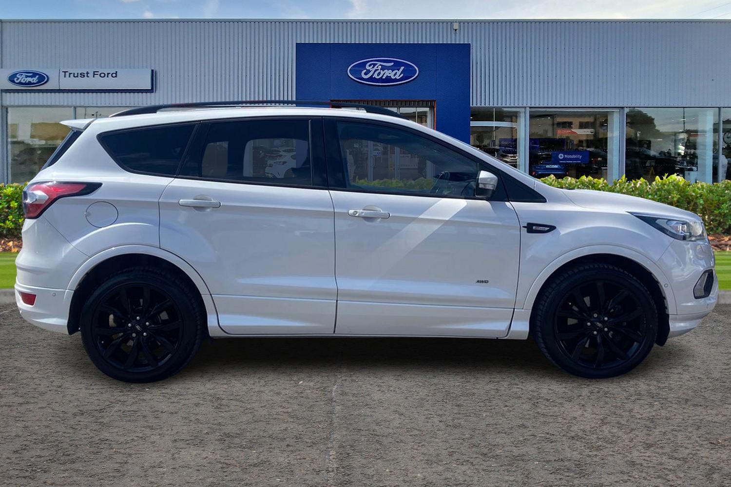 Ford Kuga Photo 2