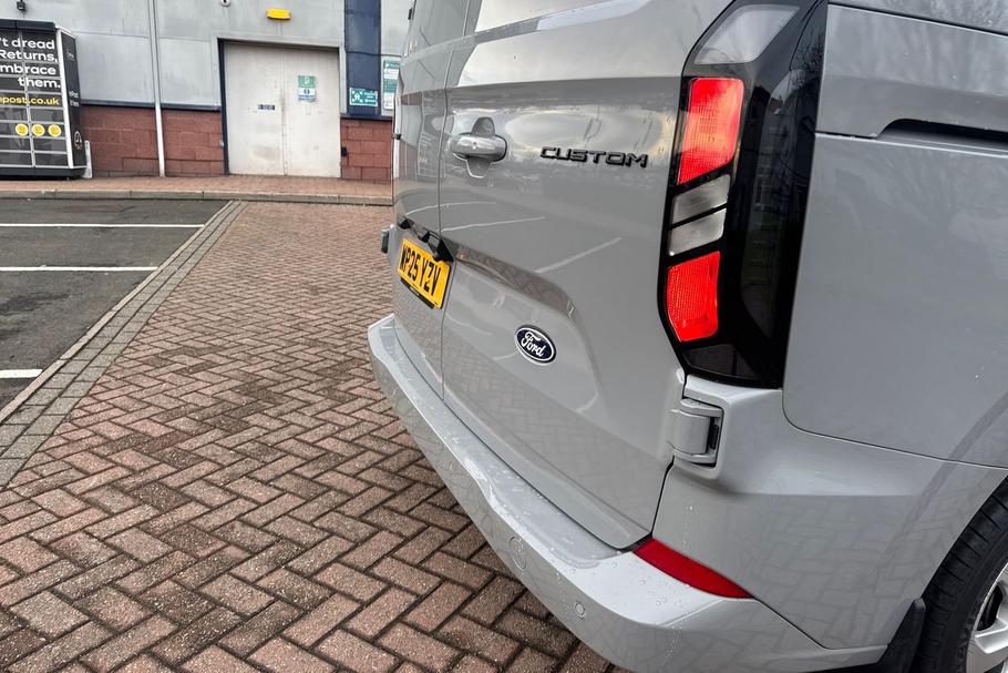 Used Ford TRANSIT CUSTOM WP25YZV 15