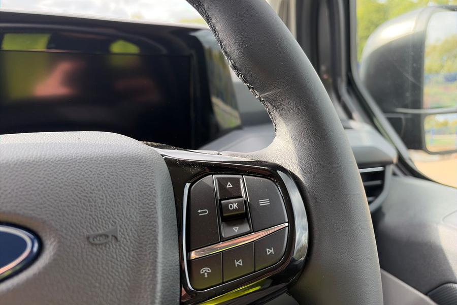 Ford TRANSIT CUSTOM Photo autoimg-c56dd72164547e498335b33427e25edf47c38113.jpg
