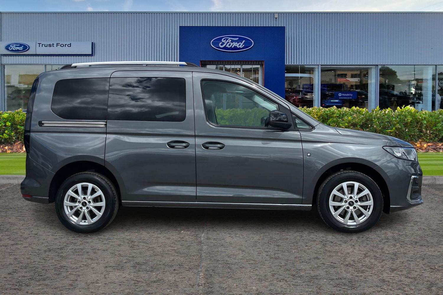 Ford TOURNEO CONNECT Photo 2