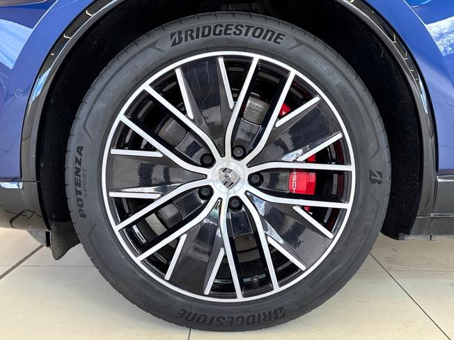 PORSCHE Macan Photo 26