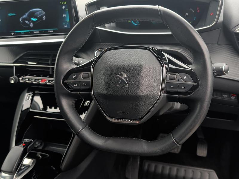 Used Peugeot E-208 YA70HHM 32