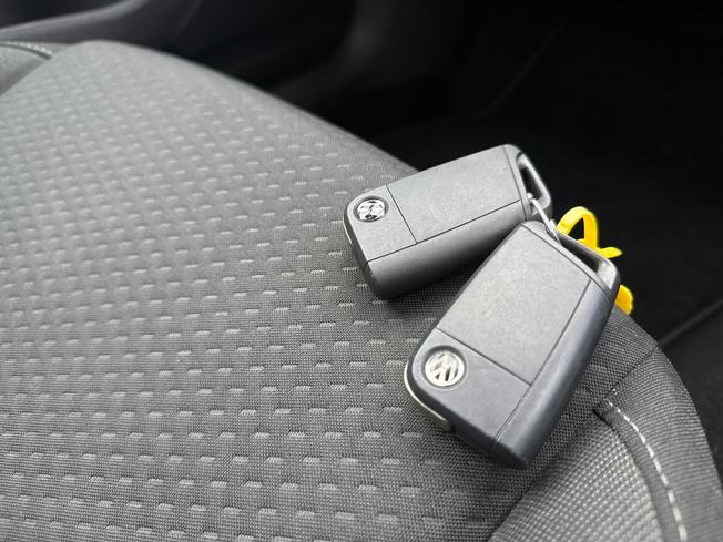 VOLKSWAGEN Polo Photo 46