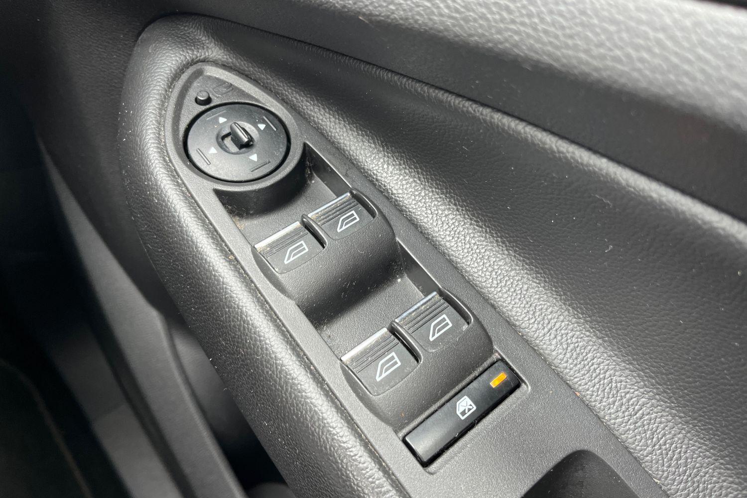 Ford KUGA Photo 15