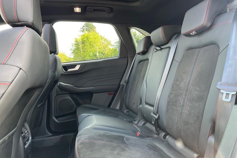 Ford KUGA Photo autoimg-c57a1a852746244fec27e1cf5c0b3f4bdbb5d9d5.jpg