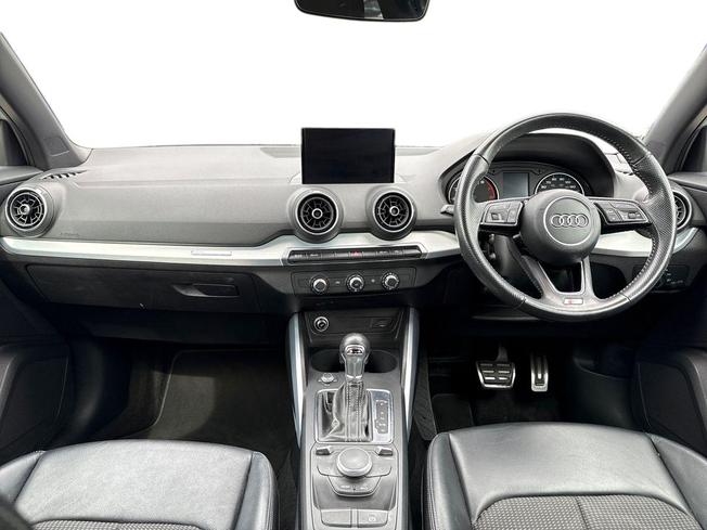 AUDI Q2 Photo 10