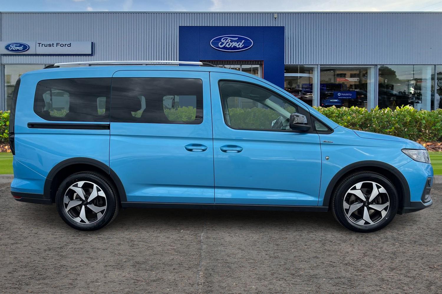 Ford Grand Tourneo Connect Photo 2