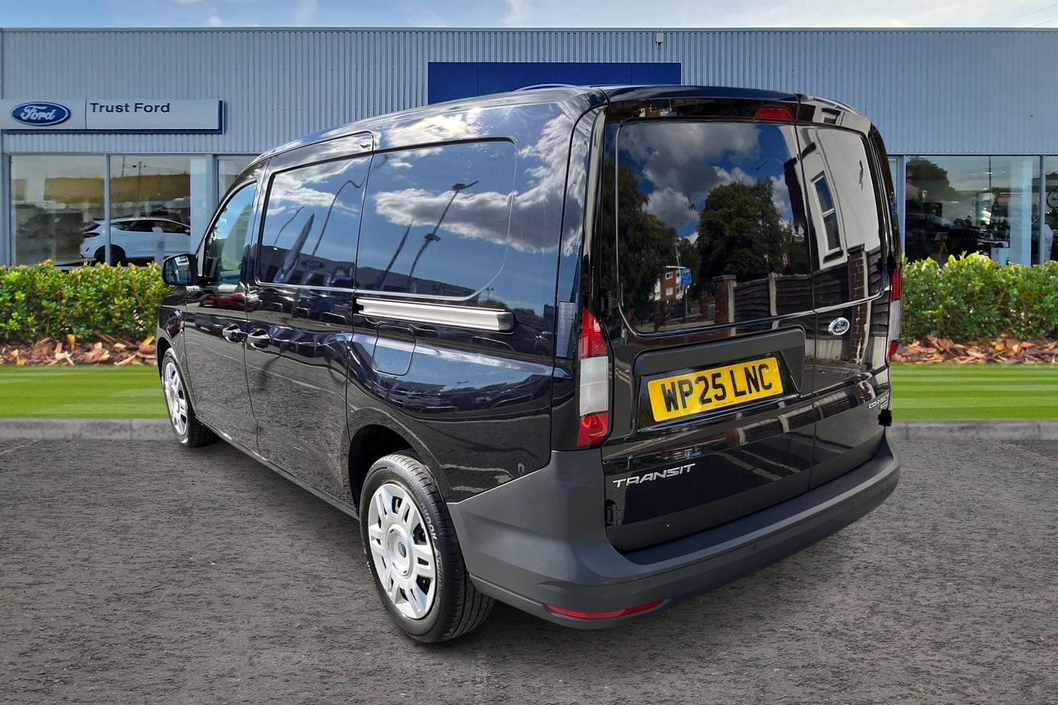 Ford TRANSIT CONNECT Photo 1