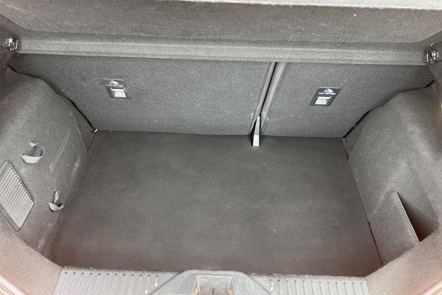 Ford FIESTA Photo autoimg-c57f9156d0a59591c7cffd292c22e347e06b267b.jpg