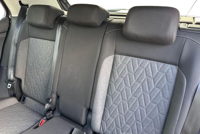 VOLKSWAGEN T-Cross Photo 9