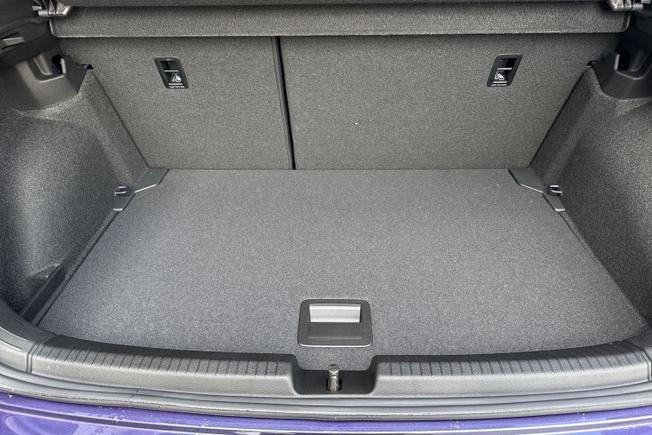 VOLKSWAGEN Polo Photo 12
