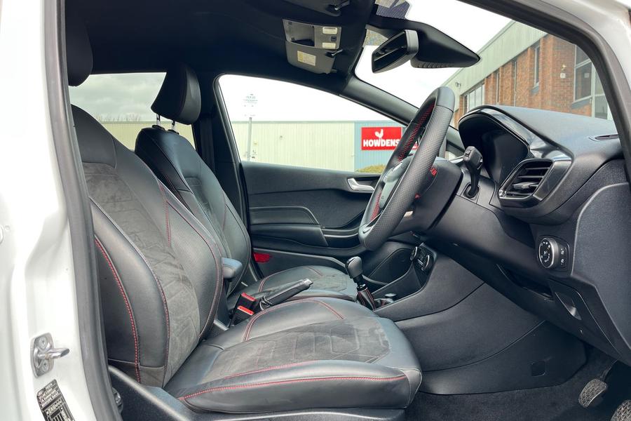 Ford Fiesta Photo autoimg-c58655ae113f2c88cf2a1a4739c41057dfe2b9a5.jpg