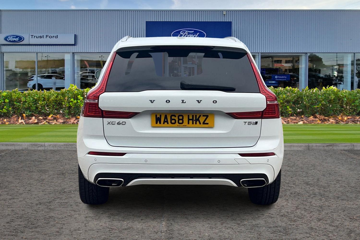 Volvo XC60 Photo 6