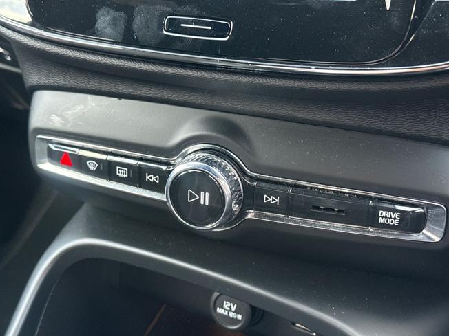 VOLVO Xc40 Photo 28