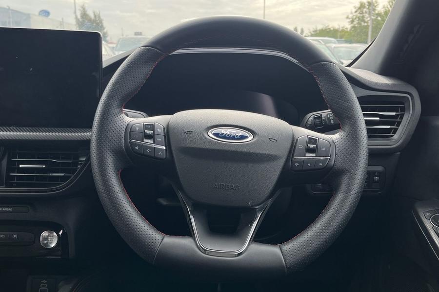 Ford KUGA Photo autoimg-c58b9b40164c5a26909204adfef0d86debf0ea4c.jpg