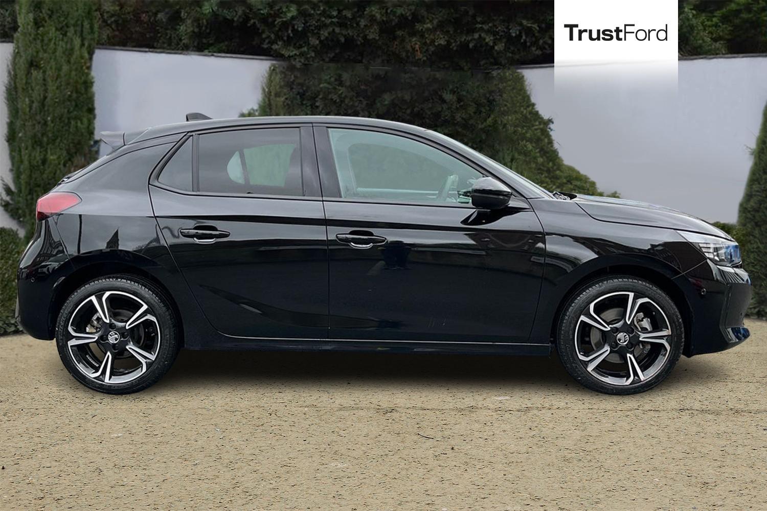 Vauxhall CORSA Photo 2
