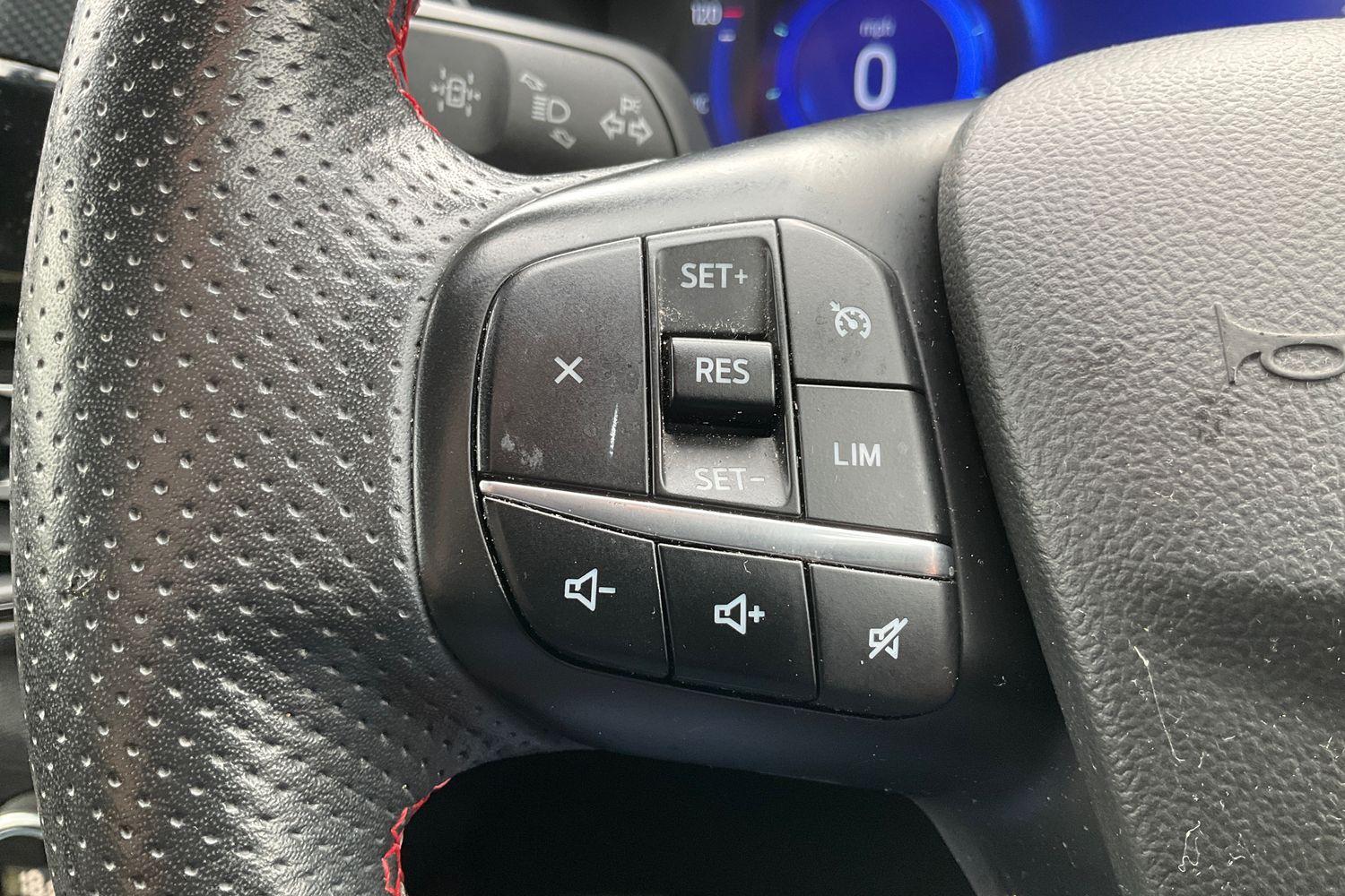 Ford KUGA Photo 33