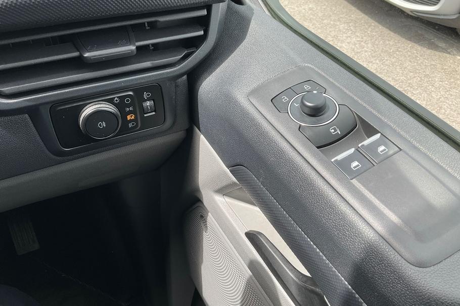 Used Ford TRANSIT CUSTOM WR25DZD 38