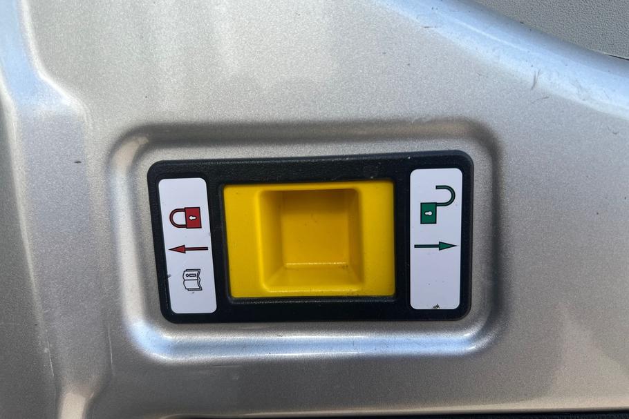 Used FORD TRANSIT WN75NUF 27