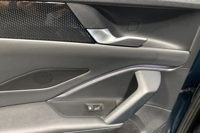 VOLKSWAGEN Tiguan Photo 31