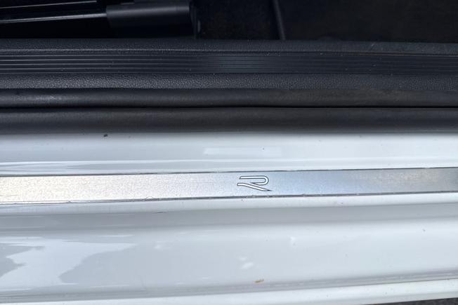 VOLKSWAGEN Taigo Photo 38