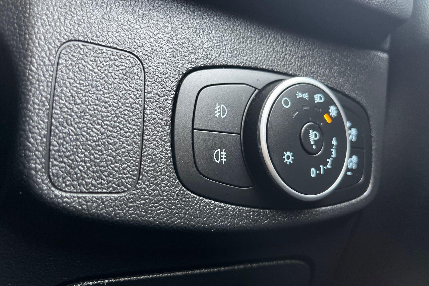 Ford FOCUS Photo 23
