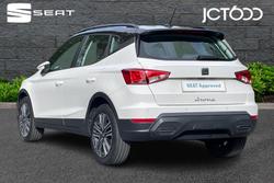 SEAT Arona Photo 3