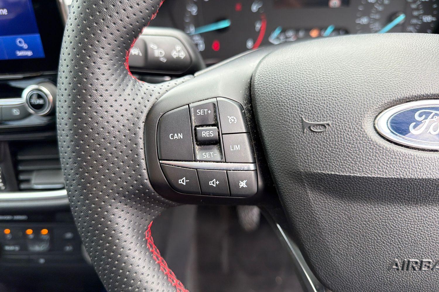 Ford FIESTA Photo 38