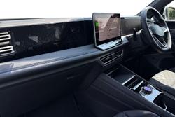 VOLKSWAGEN Tiguan Photo 2