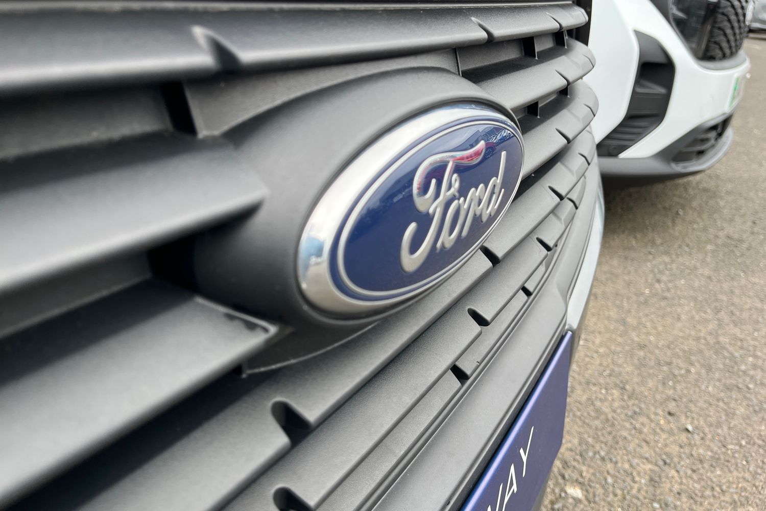 Ford TRANSIT CONNECT Photo 18