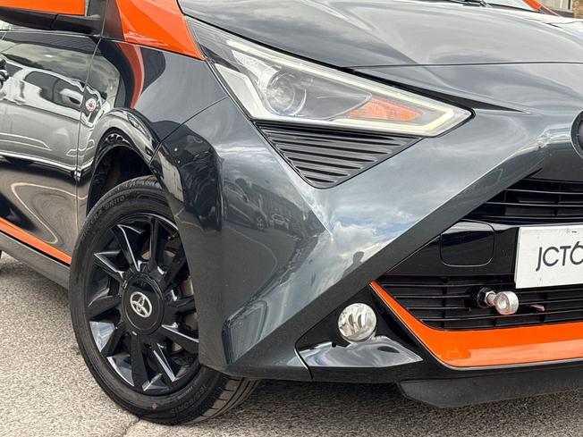 TOYOTA Aygo Photo 19