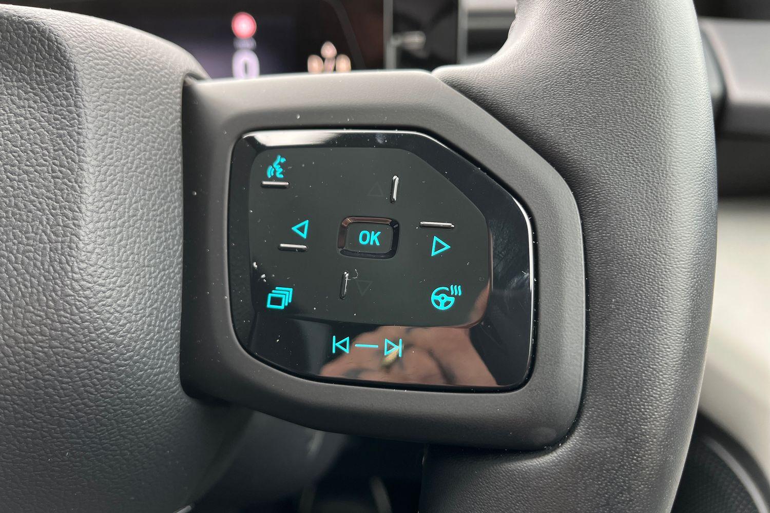 Ford Explorer Photo 32
