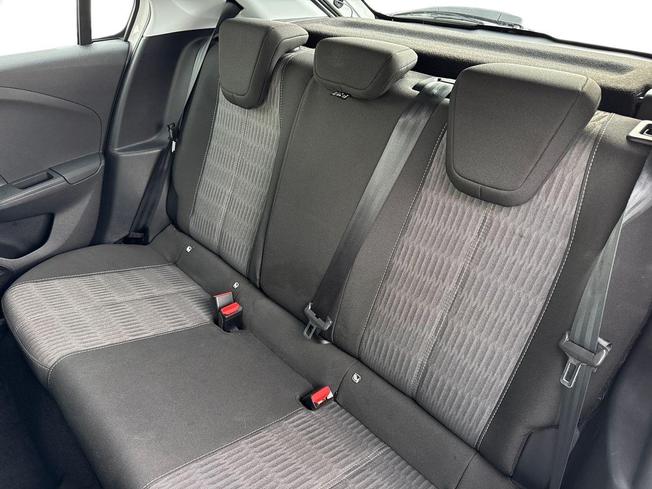 VAUXHALL Corsa Photo 9