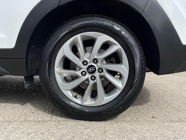 HYUNDAI Tucson Photo 5
